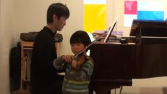子供A（ヴァイオリン）とかずひこ（ピアノ）