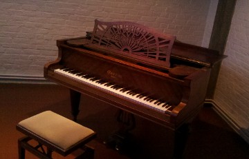 1920年代製のガヴォーのピアノ